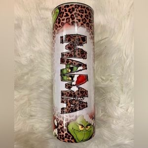 Perfect for hot or cold drinks! MAMA Grinch!